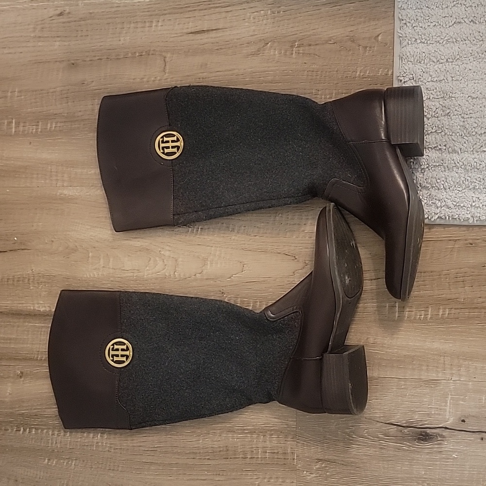 Tommy Hilfiger Womans Boots, Size 8, Zip Up